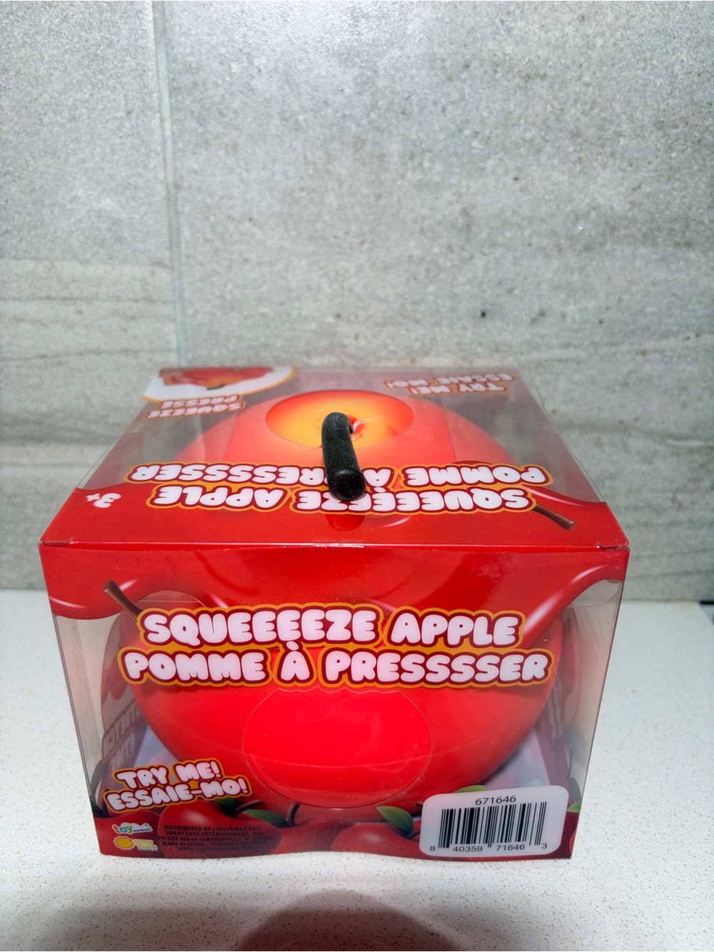 Squeezee Apple Squishy Stress Ball – Sunny Days Toymendous – New in Box
